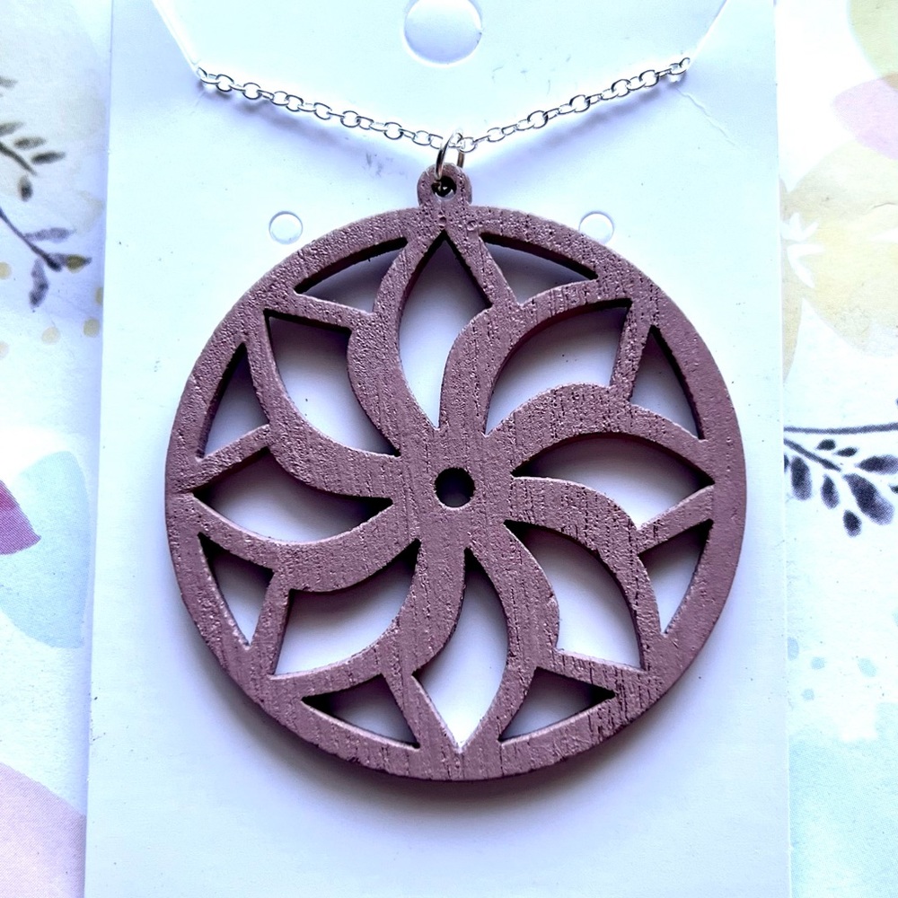 Vintage blush wood pendant necklace